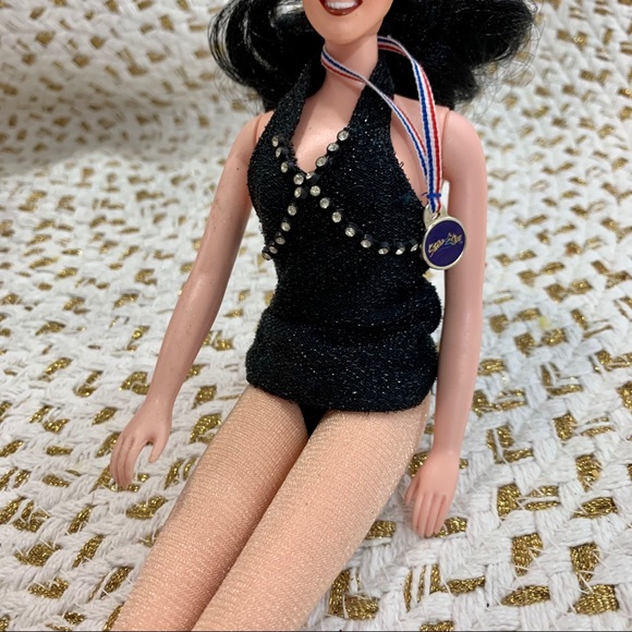 Stars On Ice Kristi Yamaguchi Doll - Picture 5 of 7
